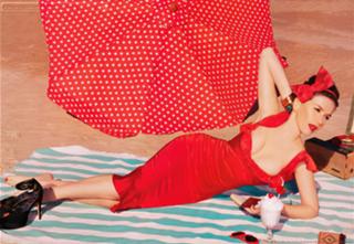 Natalia Oreiro feet photo thumbnail
