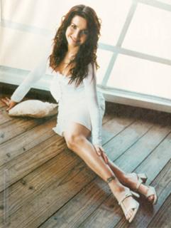 Natalia Oreiro feet photo thumbnail