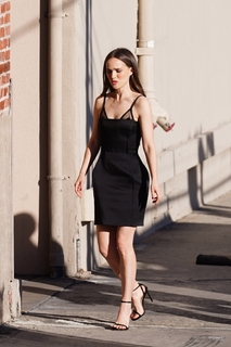 Natalie Portman feet photo thumbnail