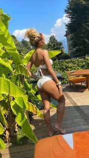 Jena Frumes feet photo thumbnail