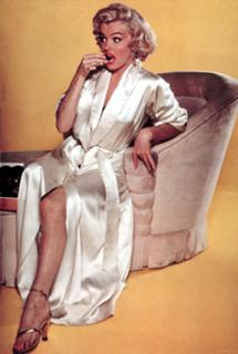 Marilyn Monroe feet photo thumbnail