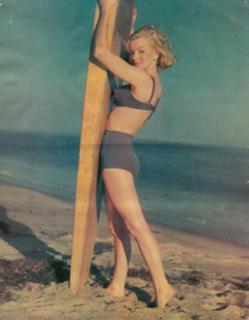 Marilyn Monroe feet photo thumbnail
