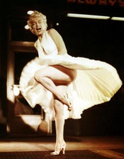 Marilyn Monroe feet photo thumbnail