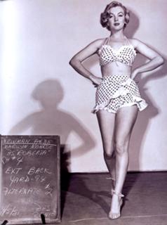 Marilyn Monroe feet photo thumbnail