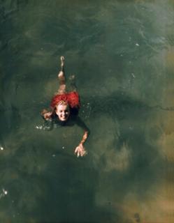 Marilyn Monroe feet photo thumbnail
