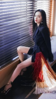 Mi Yang feet photo thumbnail