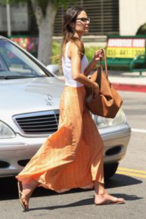 Jordana Brewster feet photo thumbnail