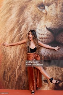 Danna Paola feet photo 3