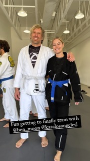 Justine Ezarik feet photo thumbnail