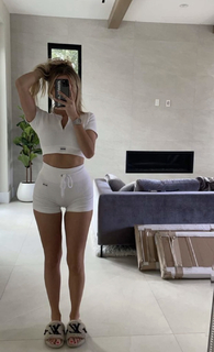 Corinna Kopf feet photo thumbnail