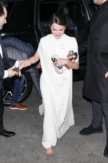 Keri Russell feet photo thumbnail