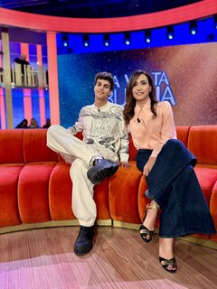 Caterina Balivo feet photo thumbnail