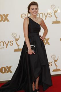 Aimee Teegarden feet photo thumbnail
