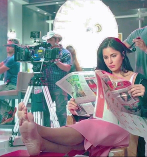 Katrina Kaif feet photo thumbnail