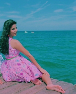 Katrina Kaif feet photo thumbnail