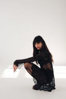 Nina Dobrev feet photo thumbnail