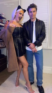 Pixie Lott feet photo thumbnail