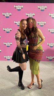 Imane Pokimane Anys feet photo thumbnail