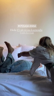 Zaira Nara feet photo thumbnail