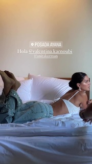 Zaira Nara feet photo thumbnail