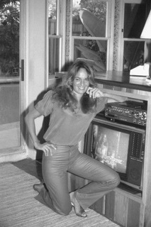Catherine Bach feet photo 4