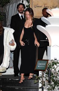 Olivia Wilde feet photo thumbnail