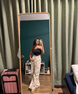 Anushka Sen feet photo thumbnail