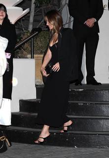 Olivia Wilde feet photo thumbnail