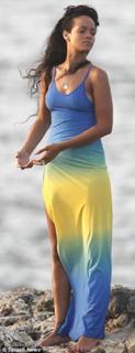 Rihanna feet photo thumbnail