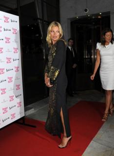 Kate Moss feet photo thumbnail