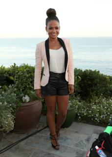 Christina Milian feet photo thumbnail