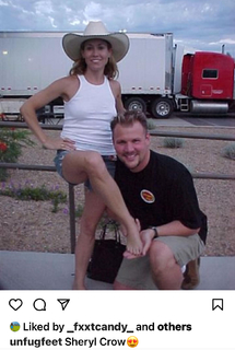 Sheryl Crow feet photo 3
