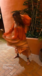 Lisa Snowdon feet photo thumbnail