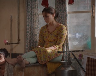 Alia Bhatt feet photo thumbnail