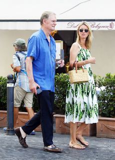 Nicky Rothschild feet photo thumbnail
