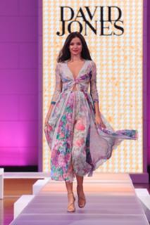 Miranda Kerr feet photo thumbnail