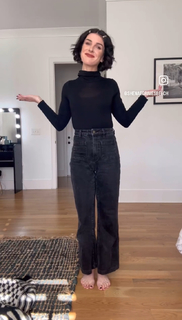 Shenae Grimes-Beech feet photo thumbnail