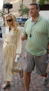 Kate Hudson feet photo thumbnail