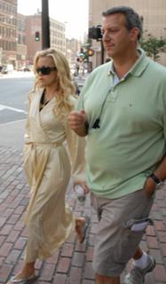 Kate Hudson feet photo thumbnail
