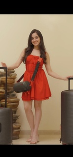 Jannat Zubair Rahmani feet photo thumbnail