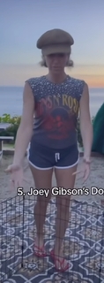 Debbie Gibson feet photo thumbnail