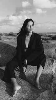 Zaira Nara feet photo thumbnail