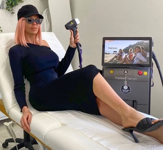 Jelena Karleusa feet photo thumbnail