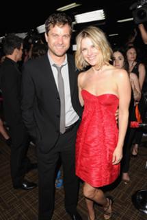 Ali Larter feet photo thumbnail