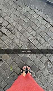 Corinna Kopf feet photo thumbnail