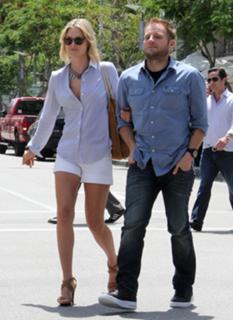 Ali Larter feet photo thumbnail