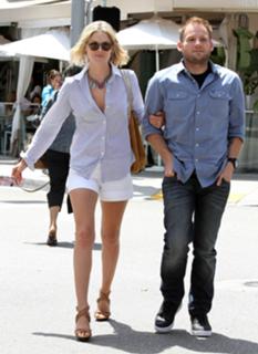Ali Larter feet photo thumbnail