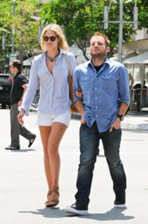 Ali Larter feet photo thumbnail