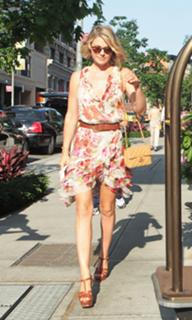 Ali Larter feet photo thumbnail