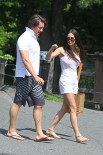 Demi Moore feet photo thumbnail
